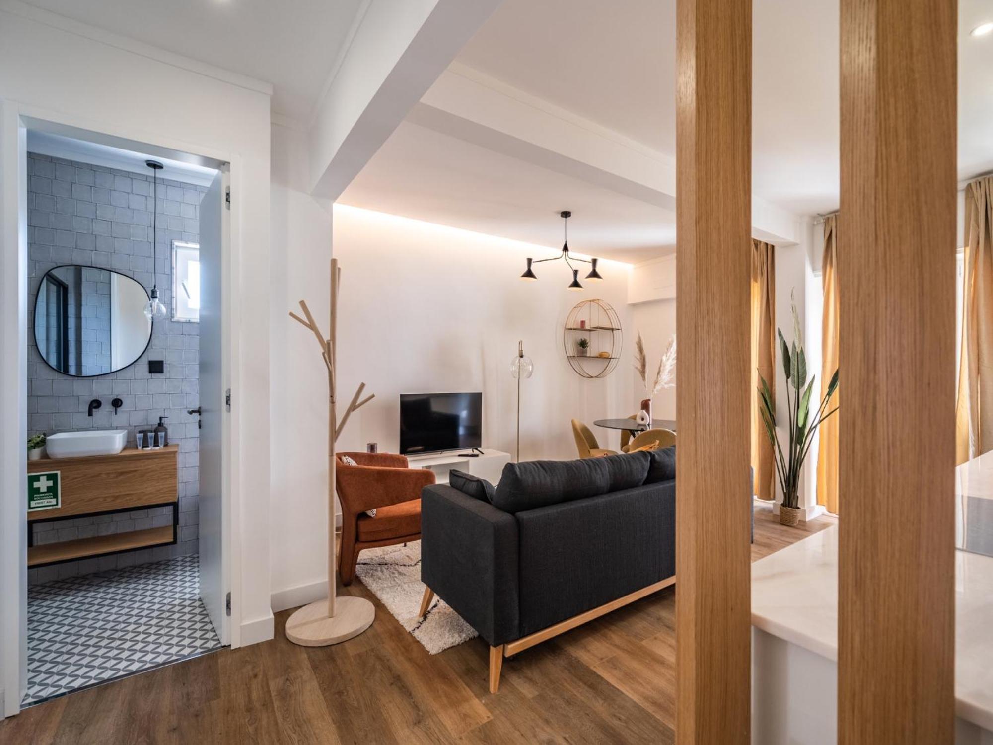Apartment Akicity Campolide Wood Lisbon