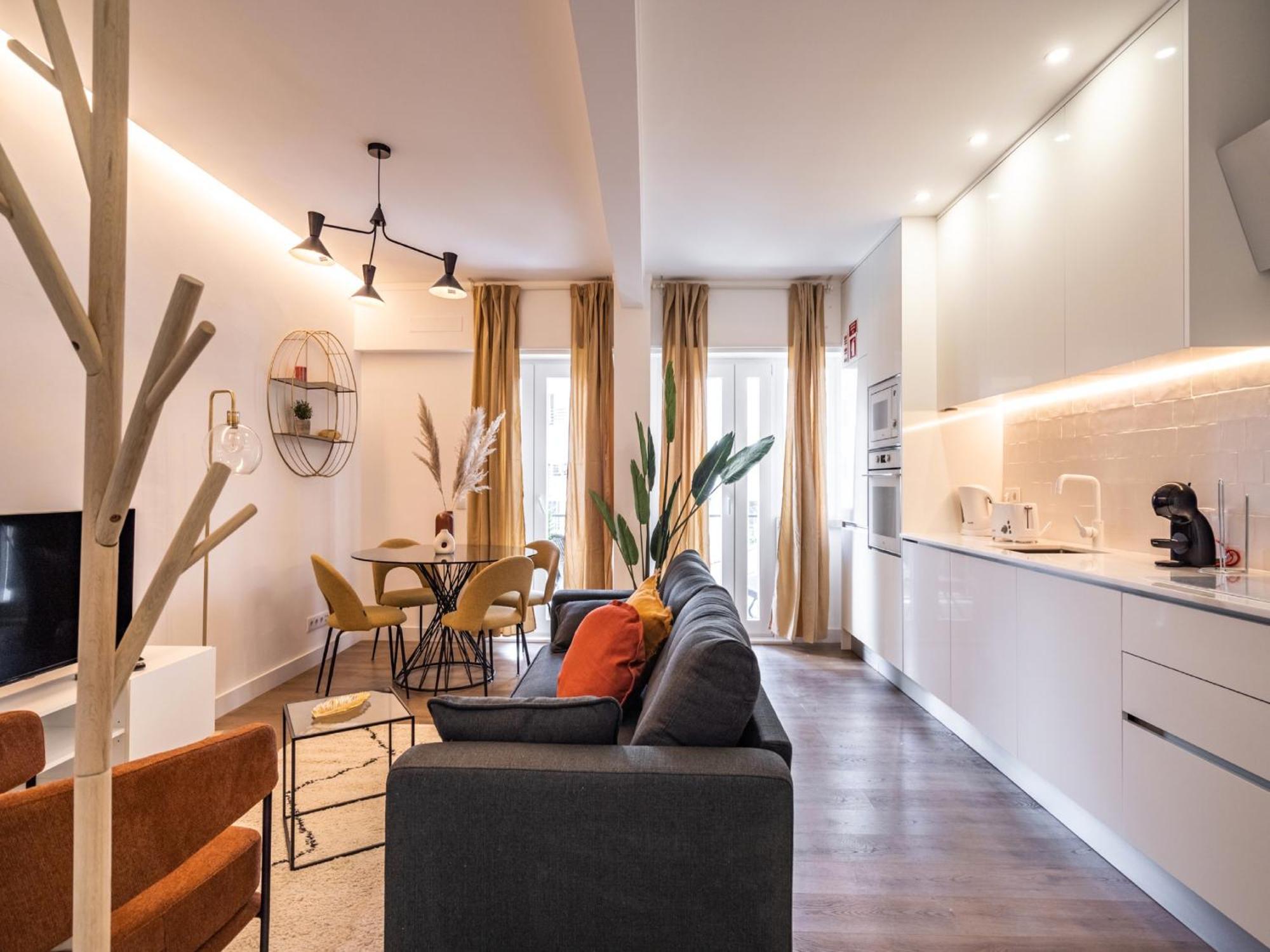 Apartment Akicity Campolide Wood